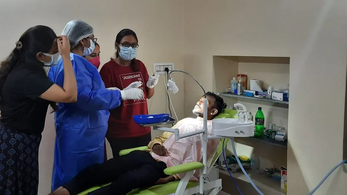 Hands-on at partner clinic